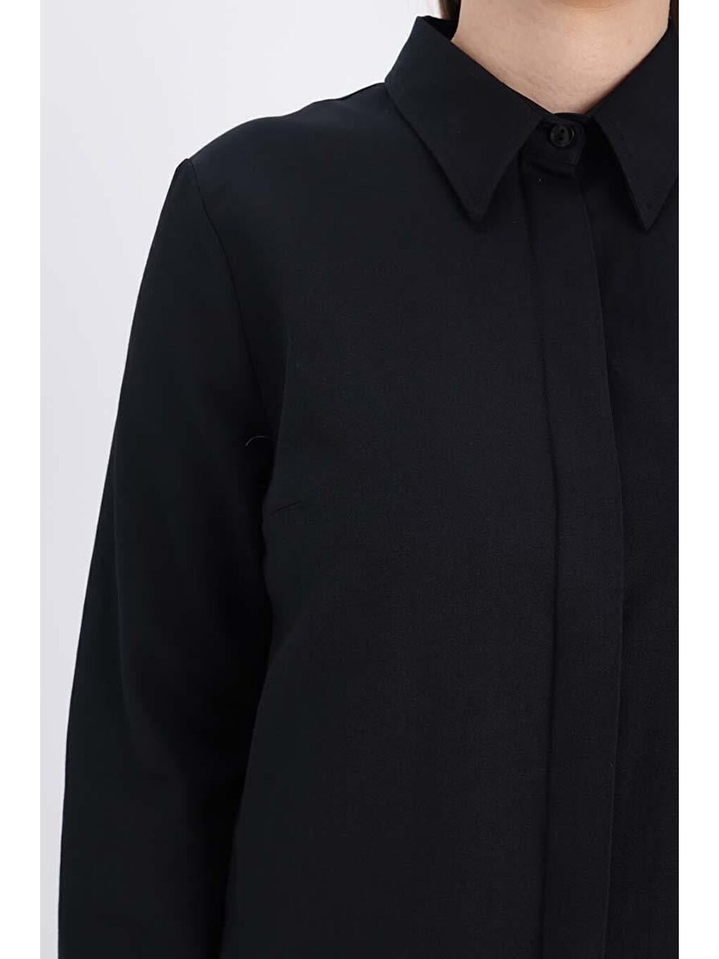 Siyah Basic Gizli Patlı Uzun Gömlek-4