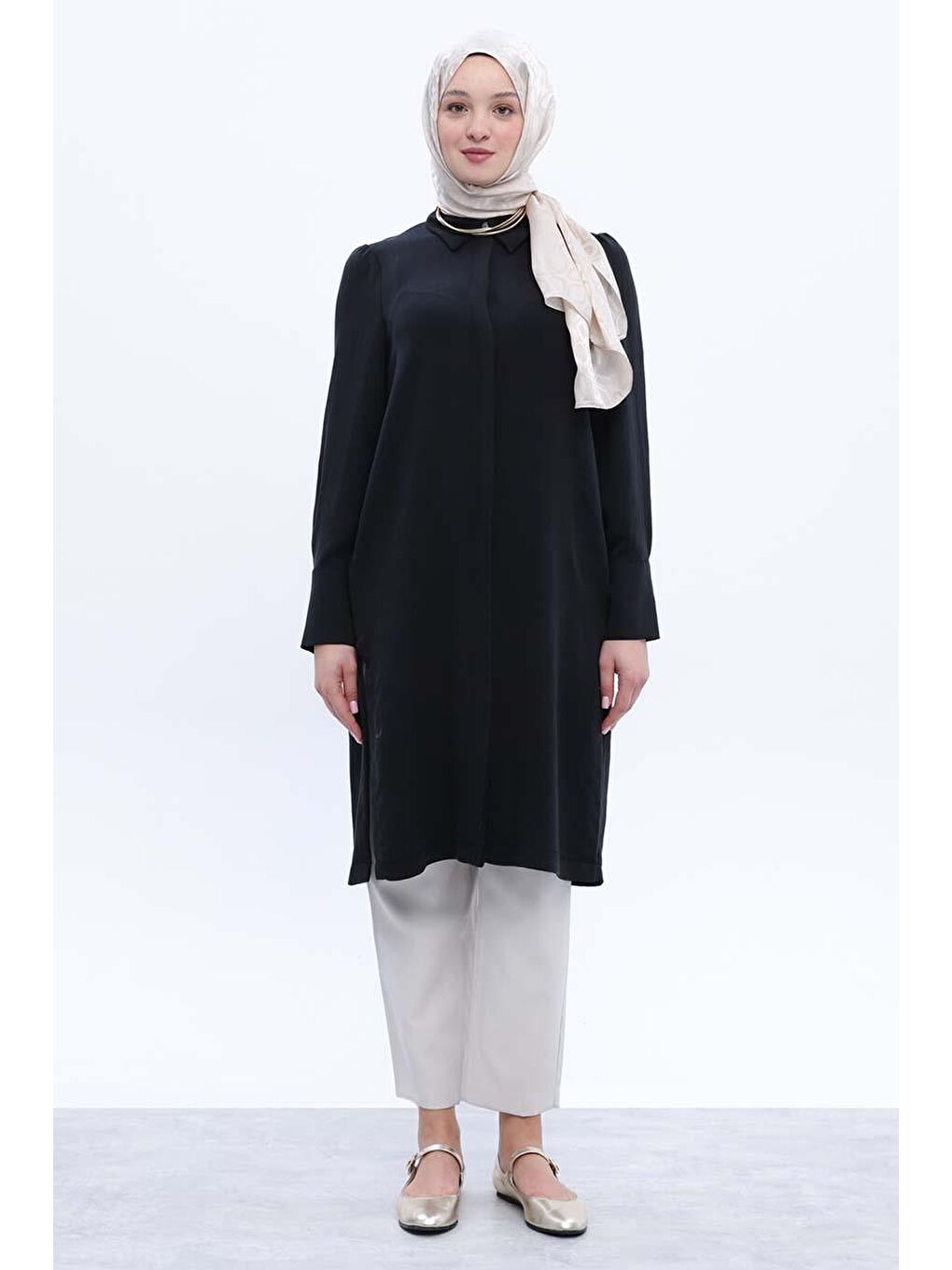 Siyah Metal Düğme Detaylı Patlı Gömlek Tunik-1