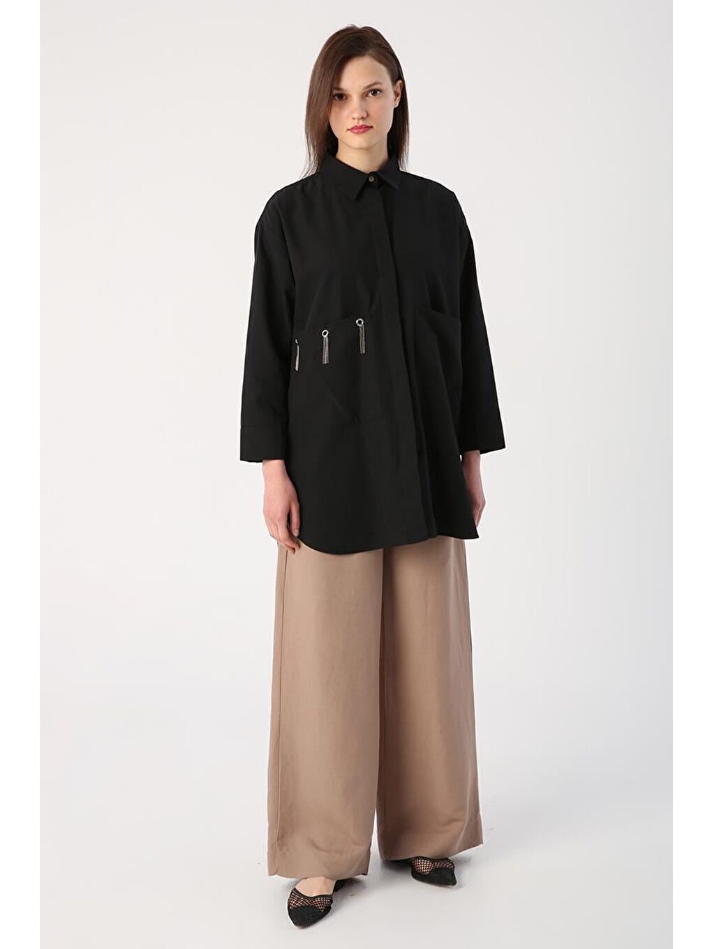 Siyah Büyük Cepli Kuşgözlü Oversize Gömlek-1