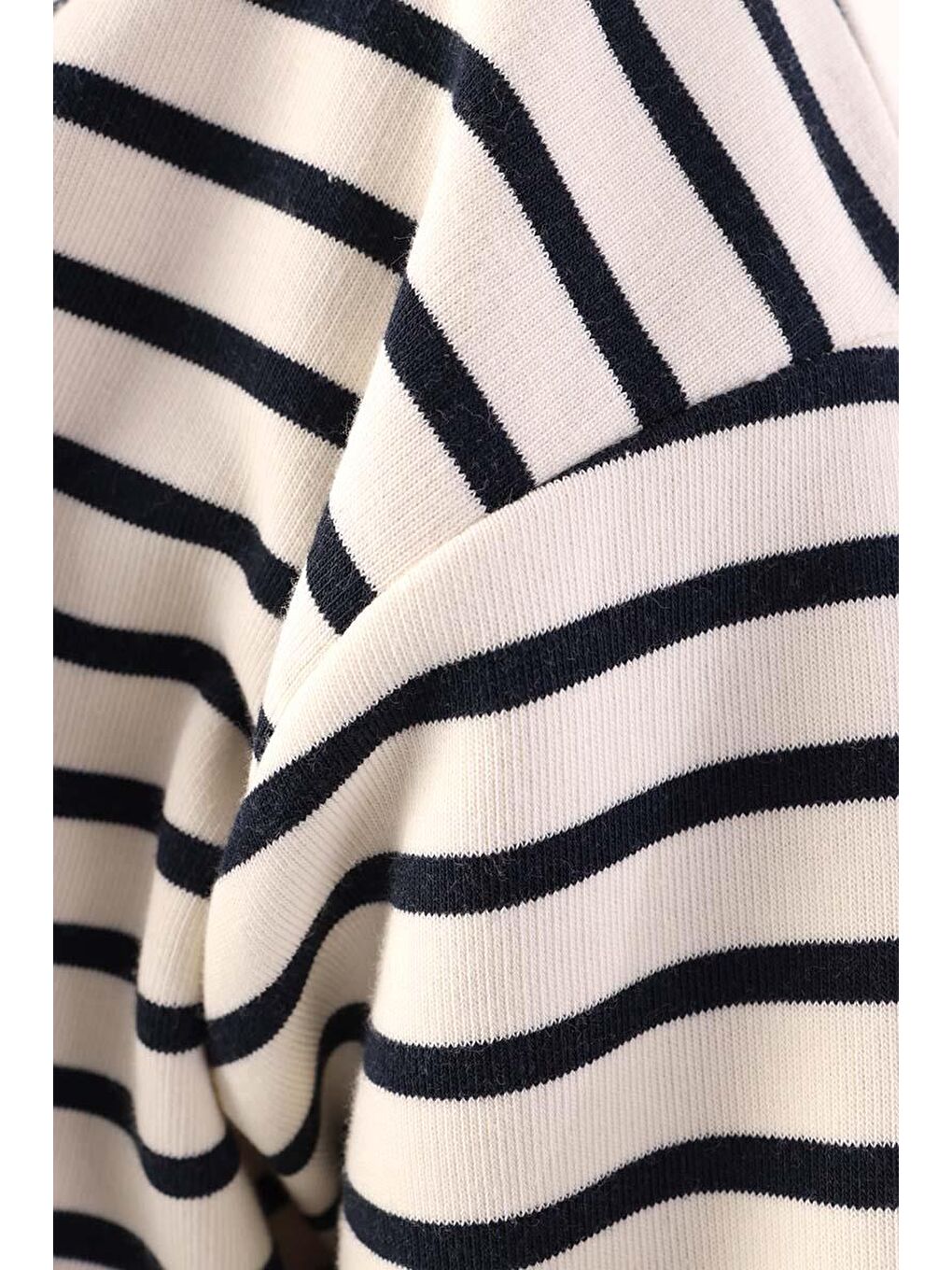 Ekru-Lacivert Çizgili Oversize Sweatshirt-5