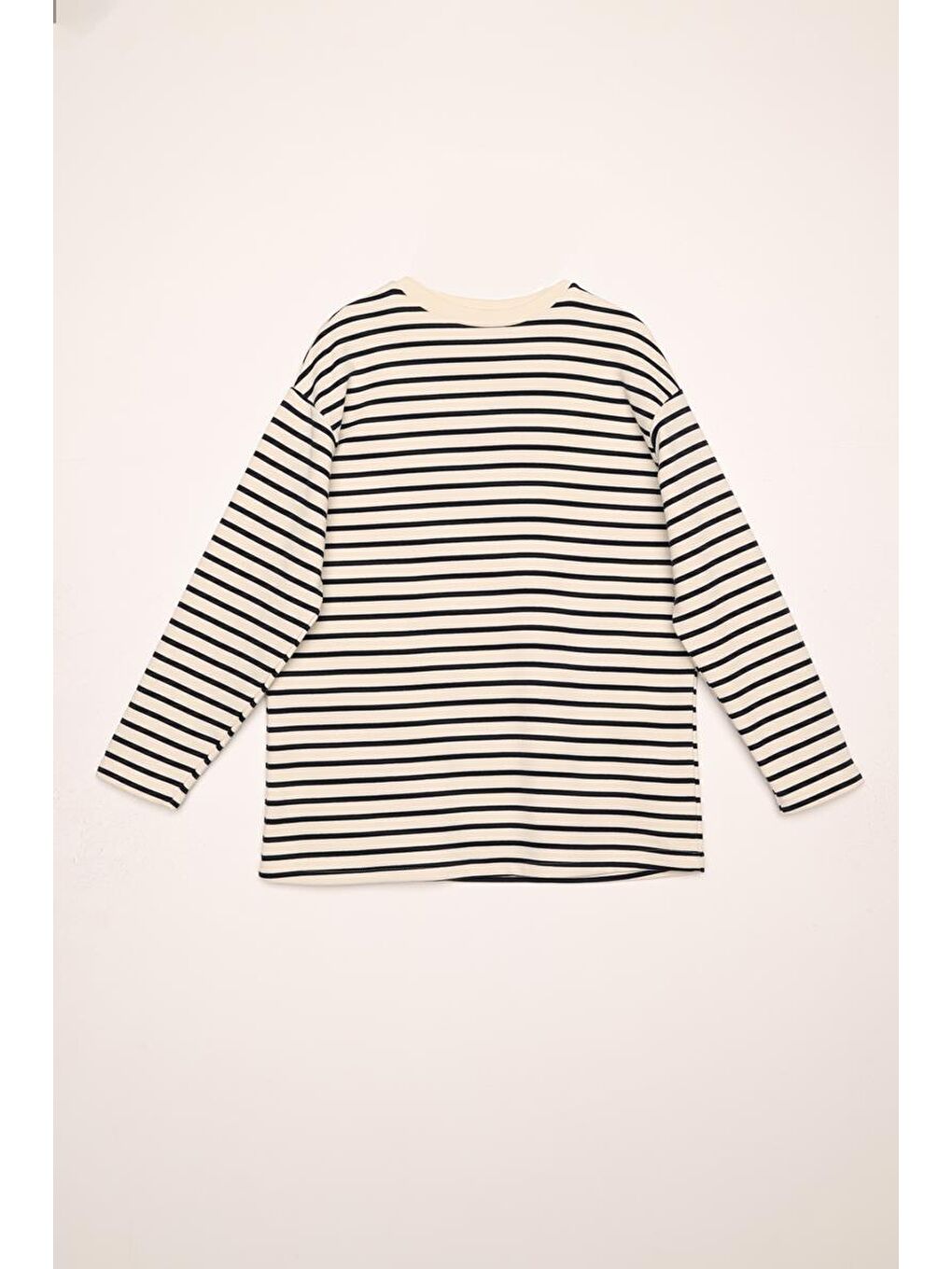 Ekru-Lacivert Çizgili Oversize Sweatshirt-6