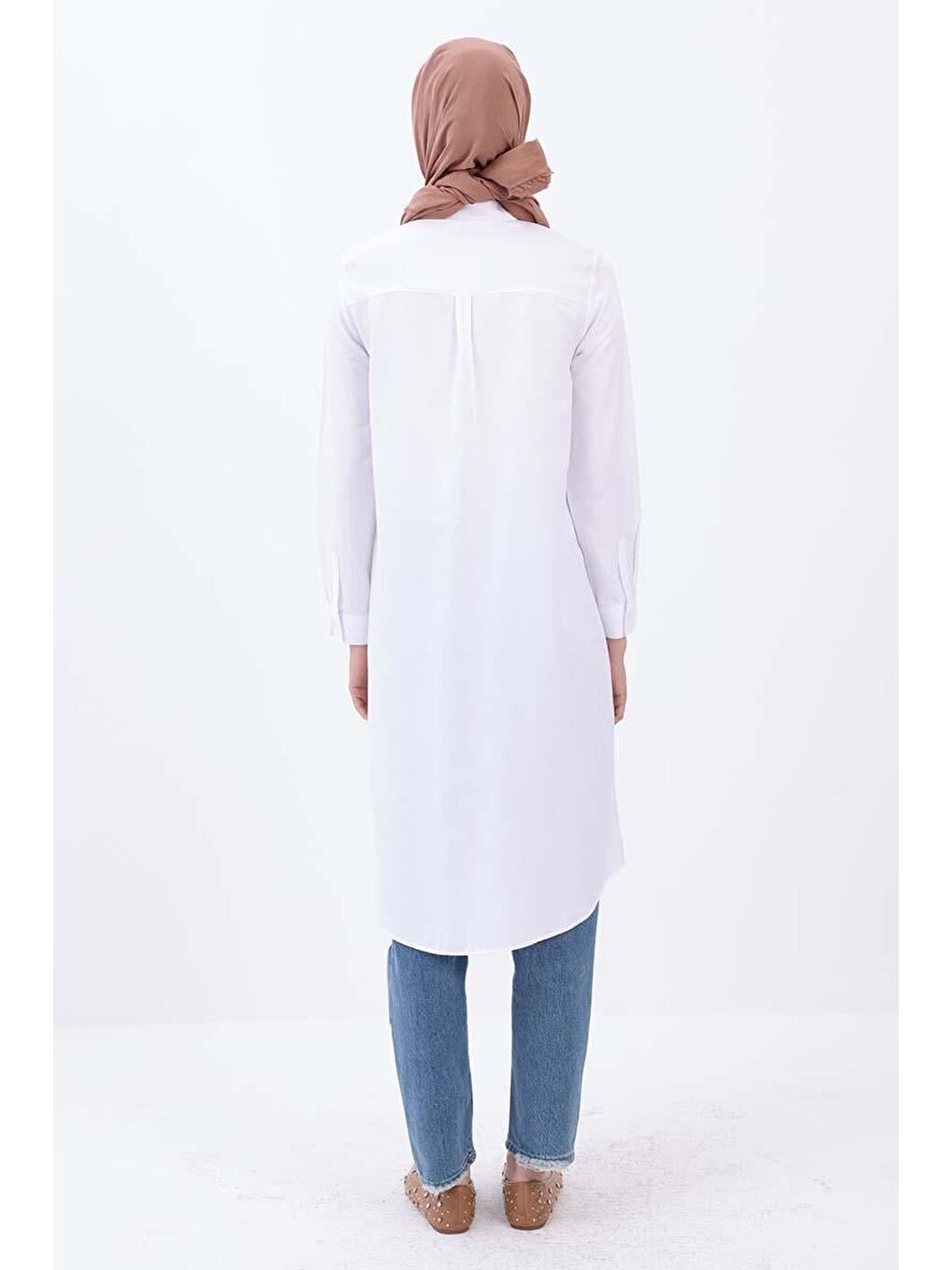 Beyaz Basic Gizli Patlı Uzun Gömlek-3