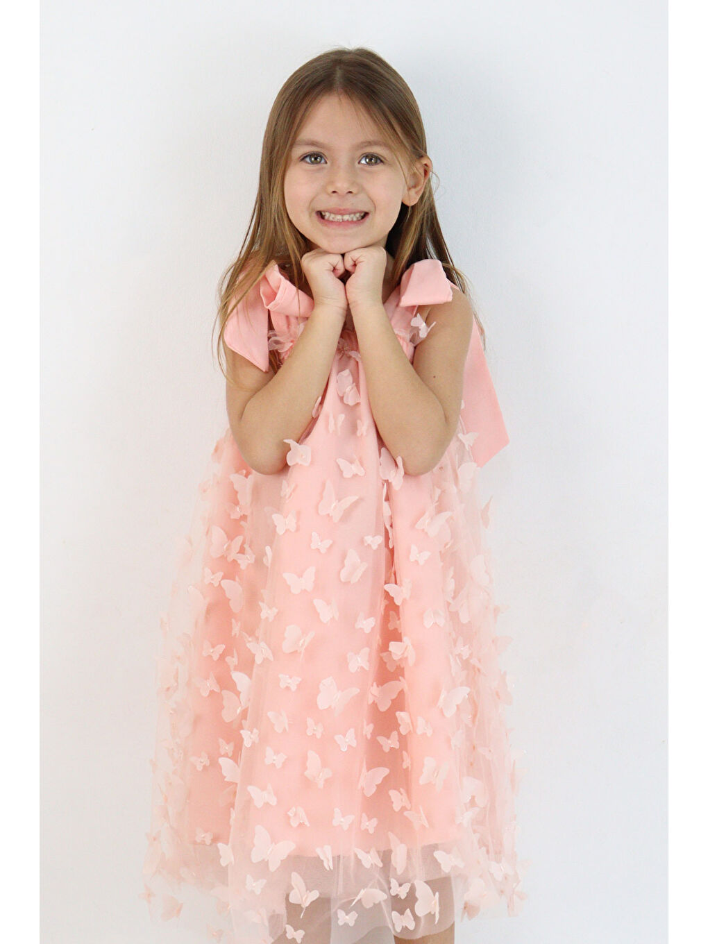 Pembe Somon Omuzdan Bağlamalı Kelebek Aplikeli Kız Çocuk Elbise - Nikki-1