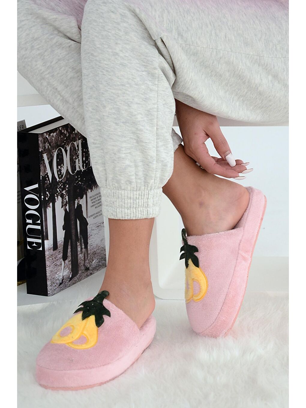 Pembe Avakado Baskılı Rahat Taban Termal Kadın Ev Terliği Z390-4