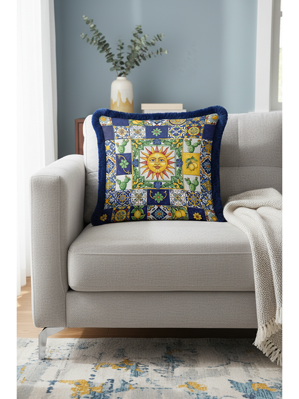 Karışık Akdeniz Güneşi Saçaklı Yastık Kılıfı - Renkli Retro Limon Temalı Lacivert Püsküllü Kırlent Kılıfı-1