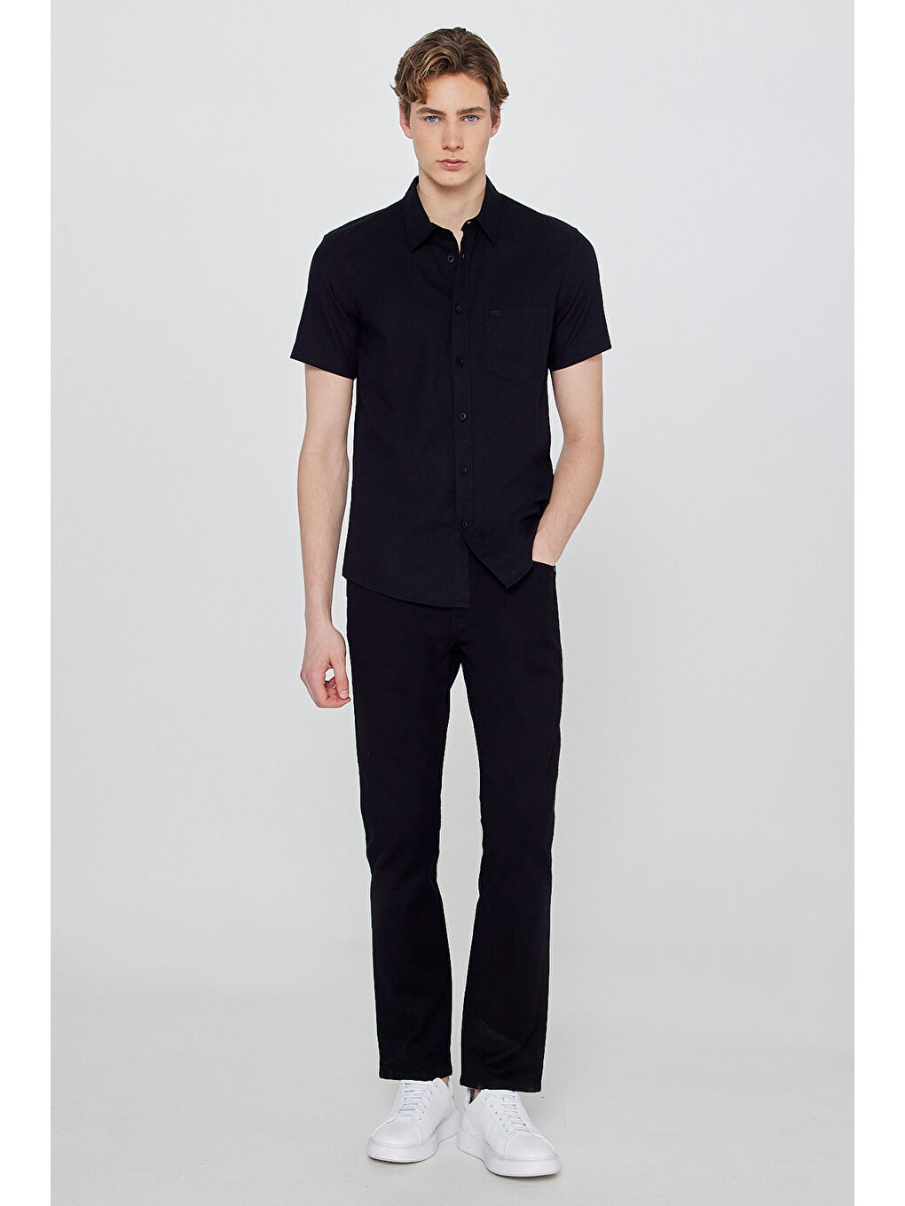 Siyah Regular Fit Kısa Kollu Düğmeli Yaka Keten Gömlek-2