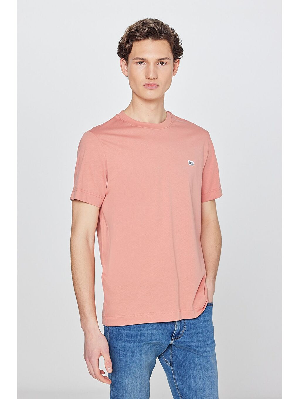 Pembe Regular Fit Rahat Kesim Bisiklet Yaka Kısa Kol Logolu Tişört