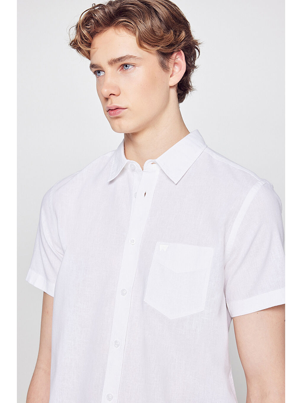 Beyaz Regular Fit Kısa Kollu Düğmeli Yaka Keten Gömlek-3