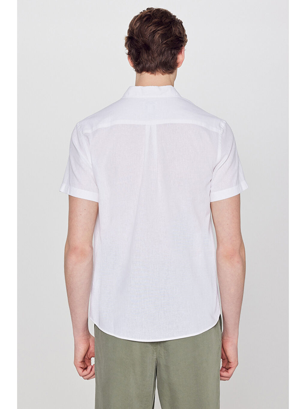 Beyaz Regular Fit Kısa Kollu Düğmeli Yaka Keten Gömlek-4