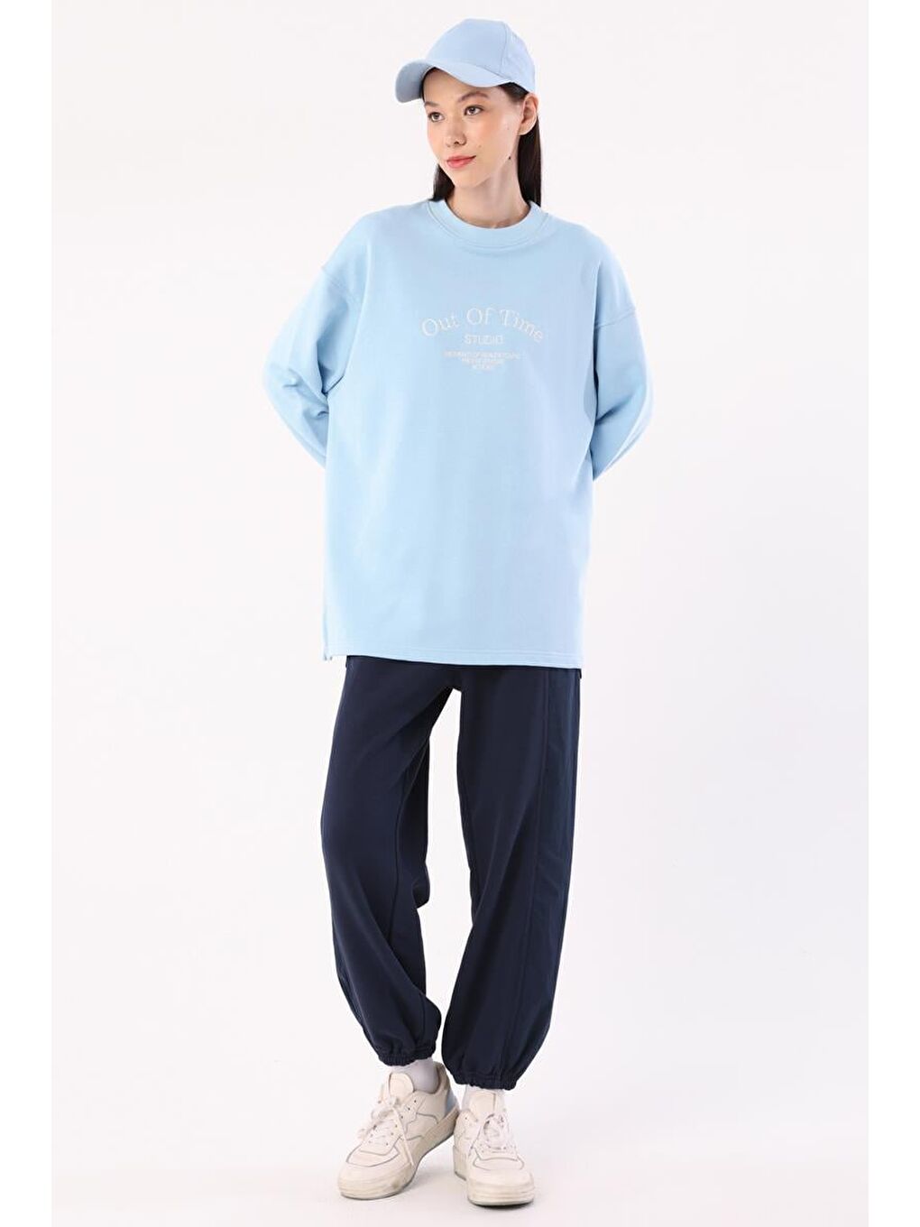 Açık Mavi Oversize Nakışlı Sweatshirt-4