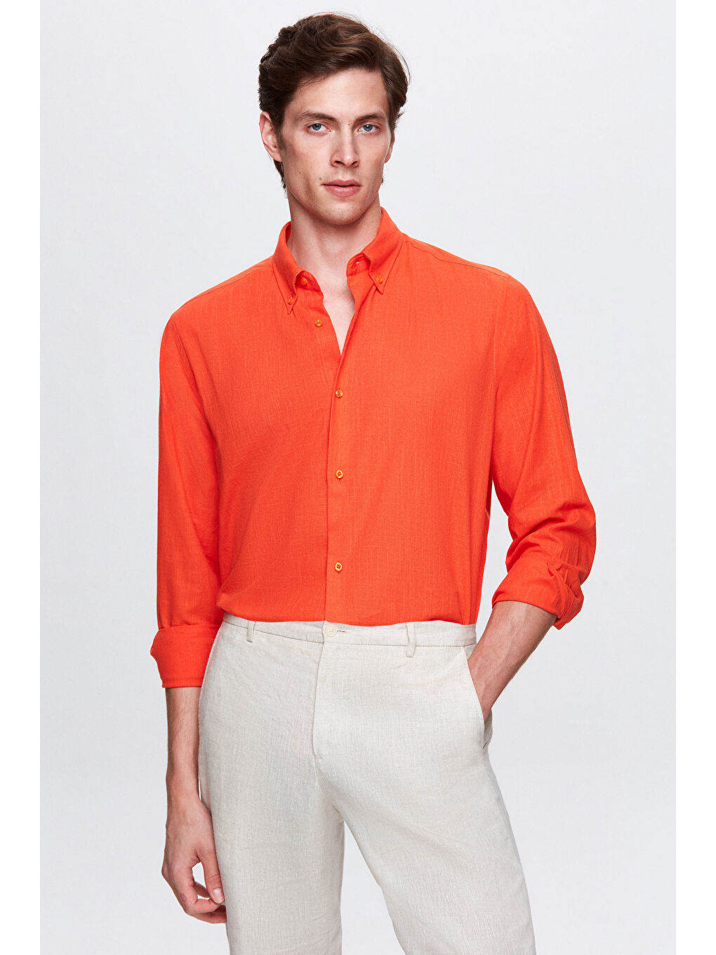 Comfort Turuncu Düğmeli Yaka Rahat Kesim Keten Görünümlü %100 Pamuk Gömlek-1