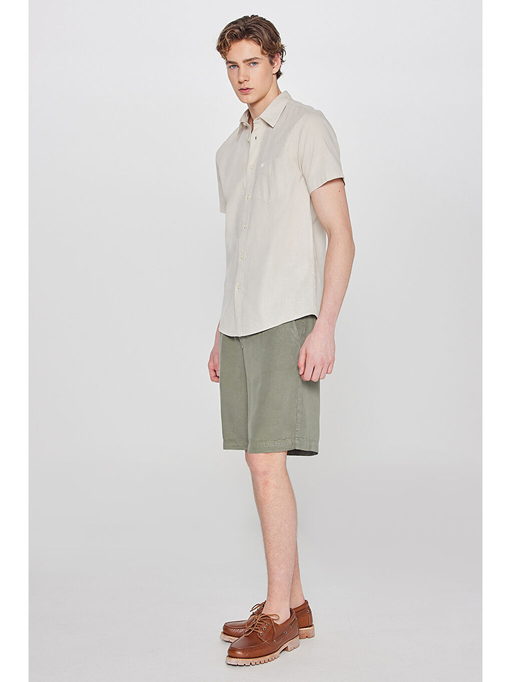 Regular Fit Yumuşak Dokulu Haki Şort