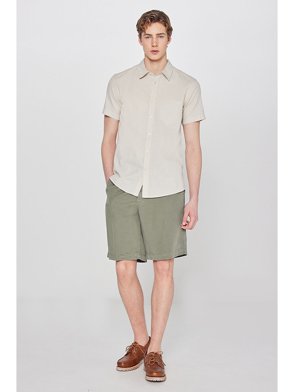 Regular Fit Yumuşak Dokulu Haki Şort-1