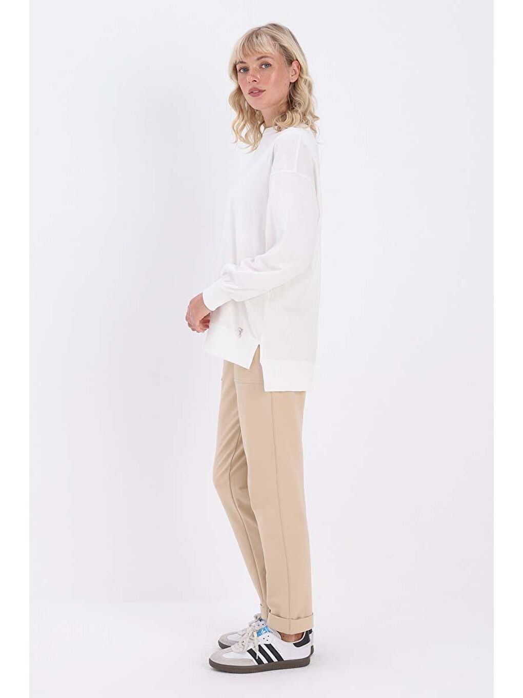 Ekru-Pamuklu Yandan Yırtmaçlı Elastanlı Sweat-2