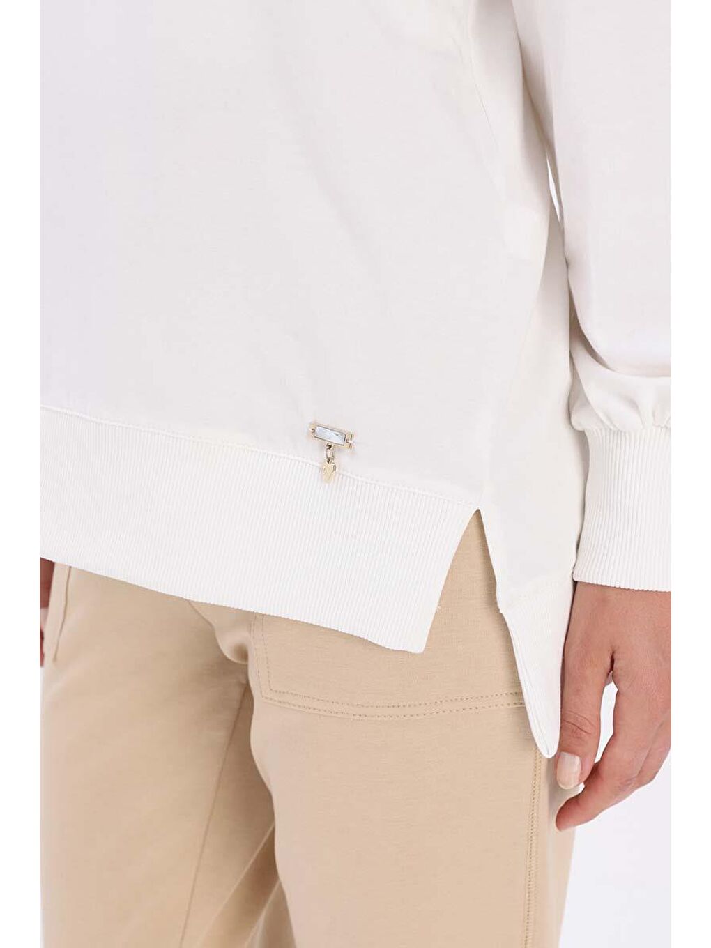 Ekru-Pamuklu Yandan Yırtmaçlı Elastanlı Sweat-4