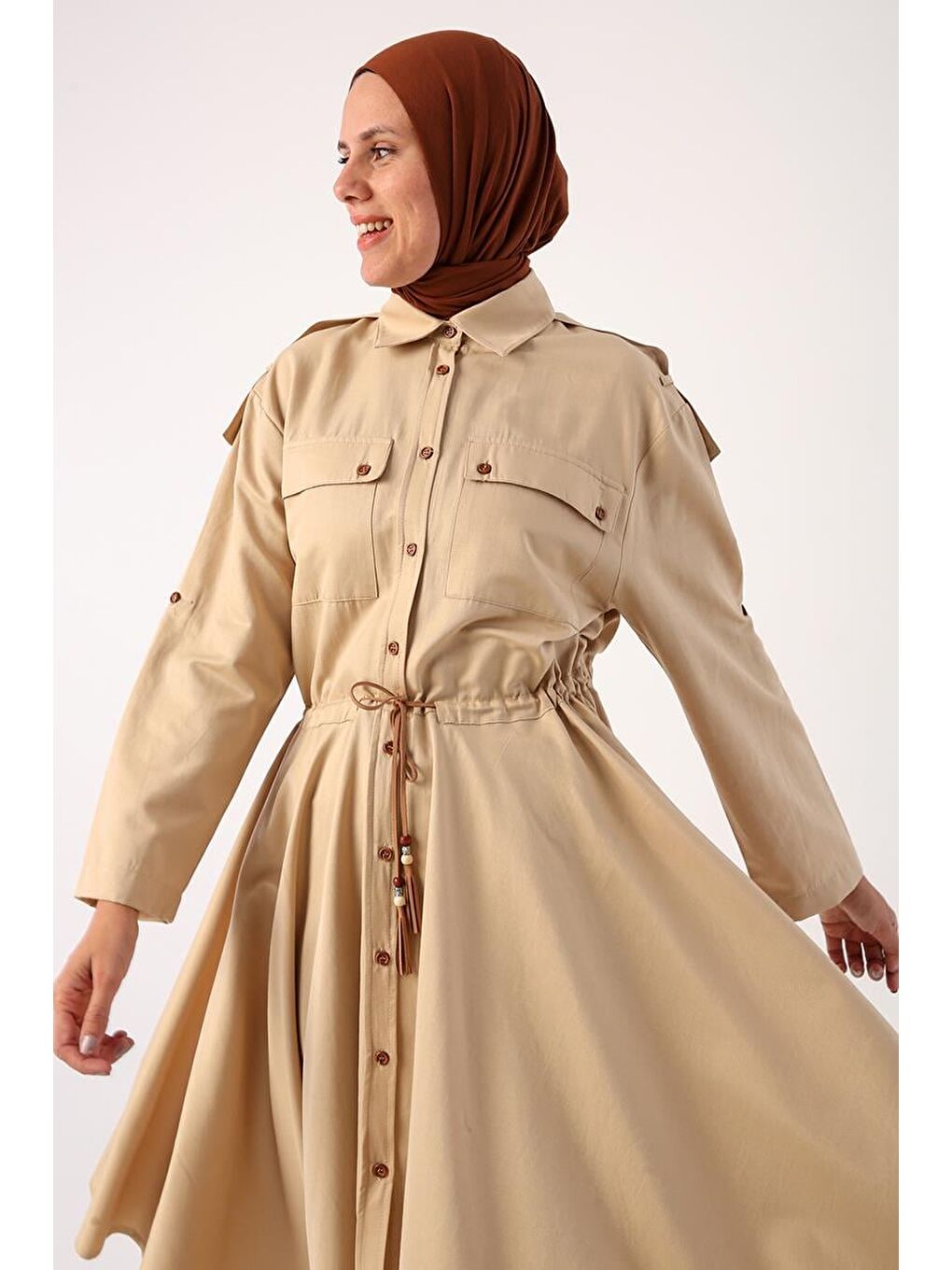 Bej Asimetrik Etekli Apoletli Gömlek Tunik