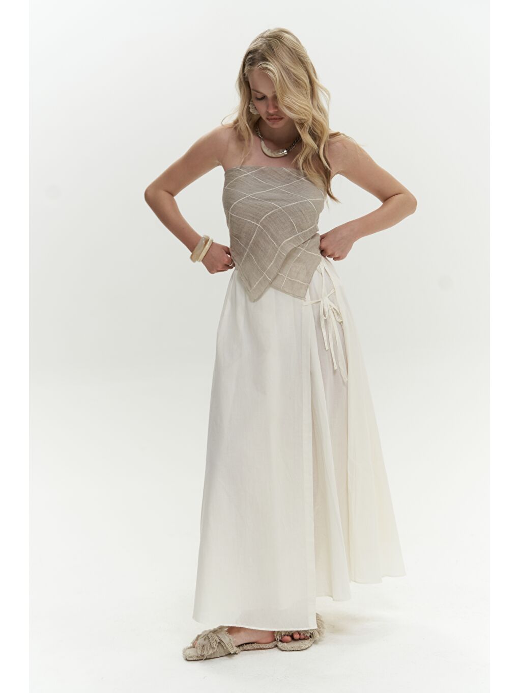 Aida İp Detay Pileli Ekru Etek-3