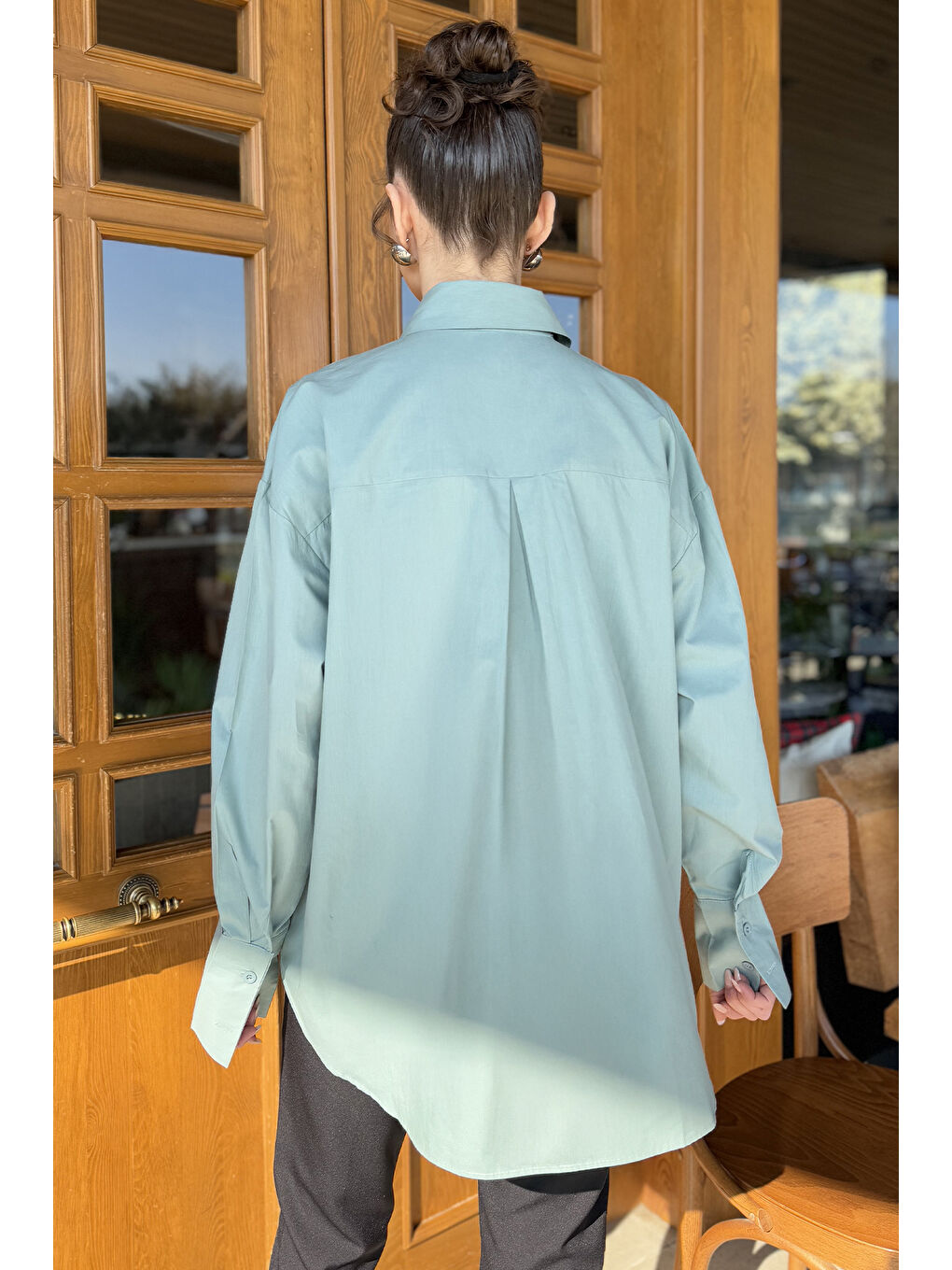 Yeşil Gül Detaylı Tarz Kadın Gömlek-3