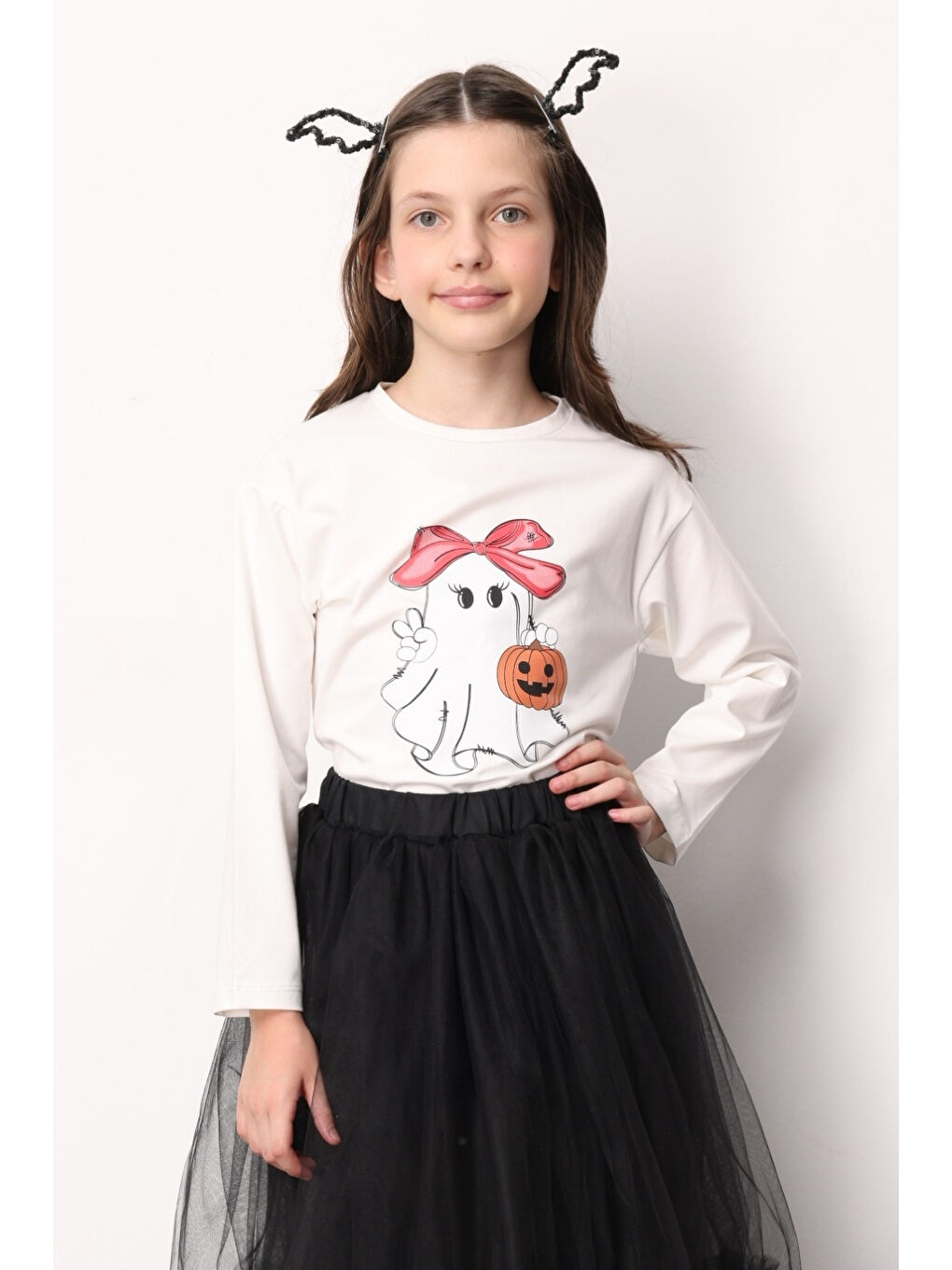 Siyah Sevimli Hayalet Baskılı Kız Çocuk Tişört-1