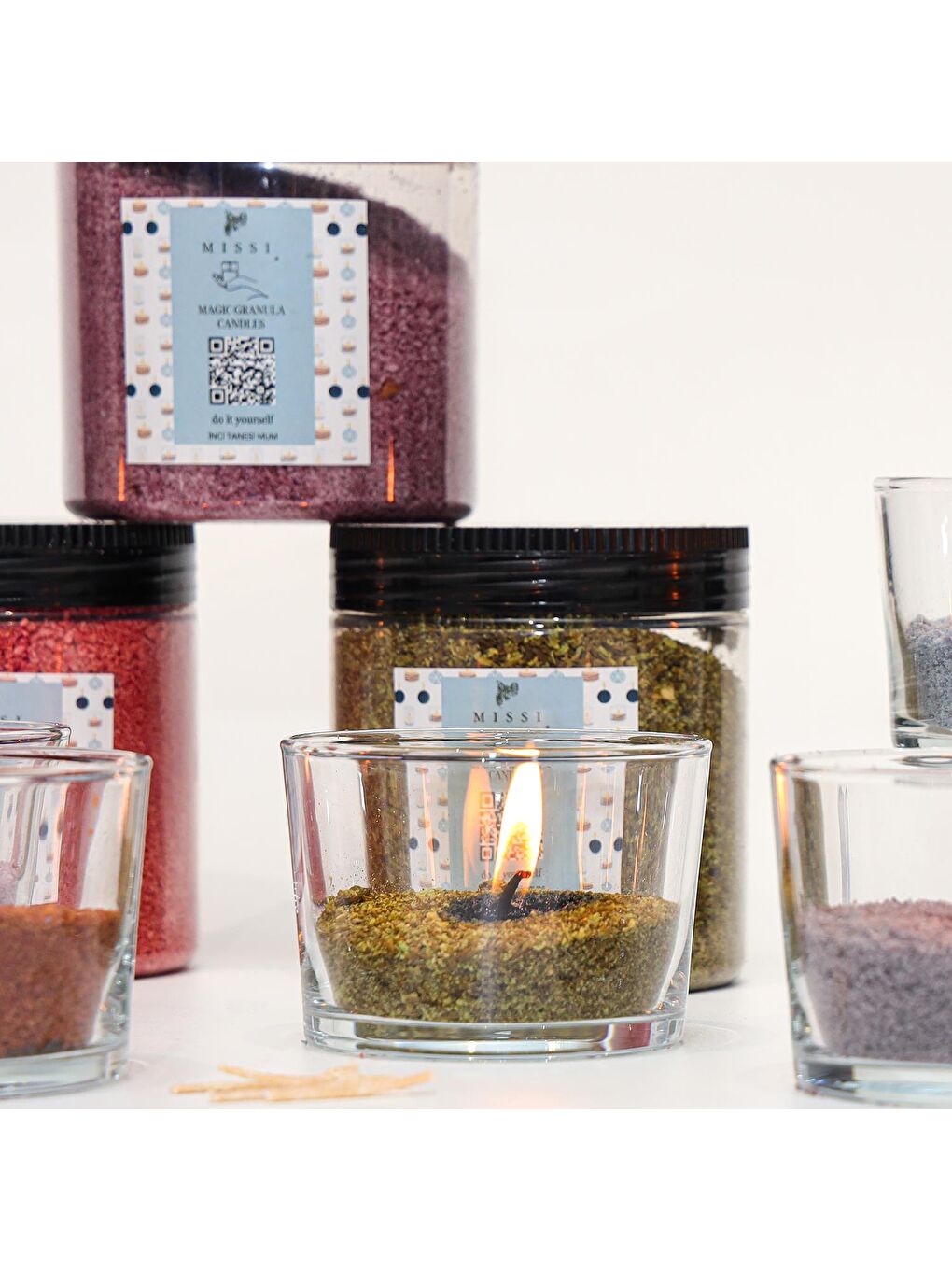 White Jasmine Kokulu Yeşil Yaratıcı İnci Tozu Mum (30 adet fitil ile birlikte)-250 gr-1