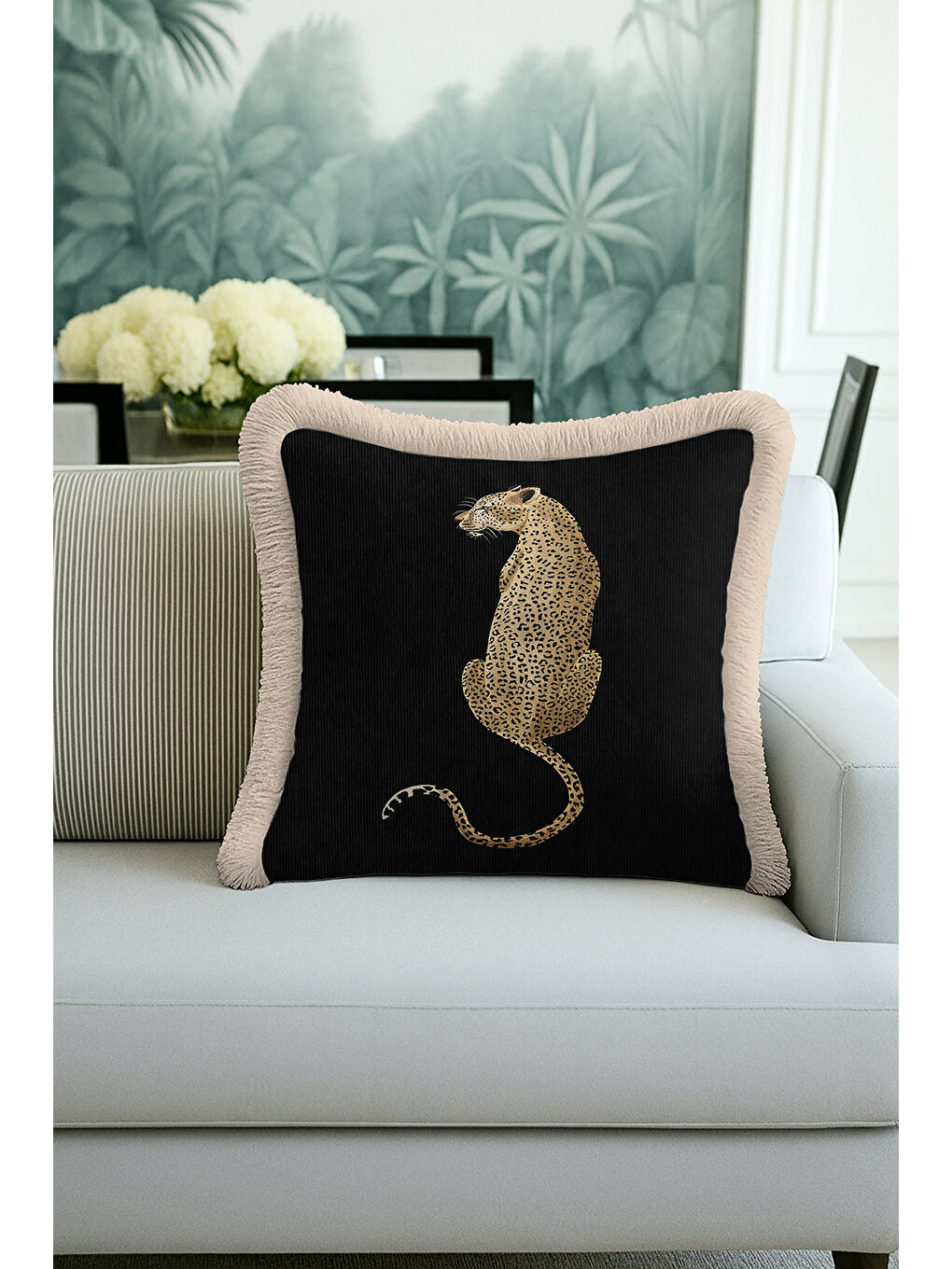 Karışık Lüks Vahşi Leopar Motifli Saçaklı Yastık Kılıfı - Safari Temalı Modern Siyah Püsküllü Kırlent Kılıfı