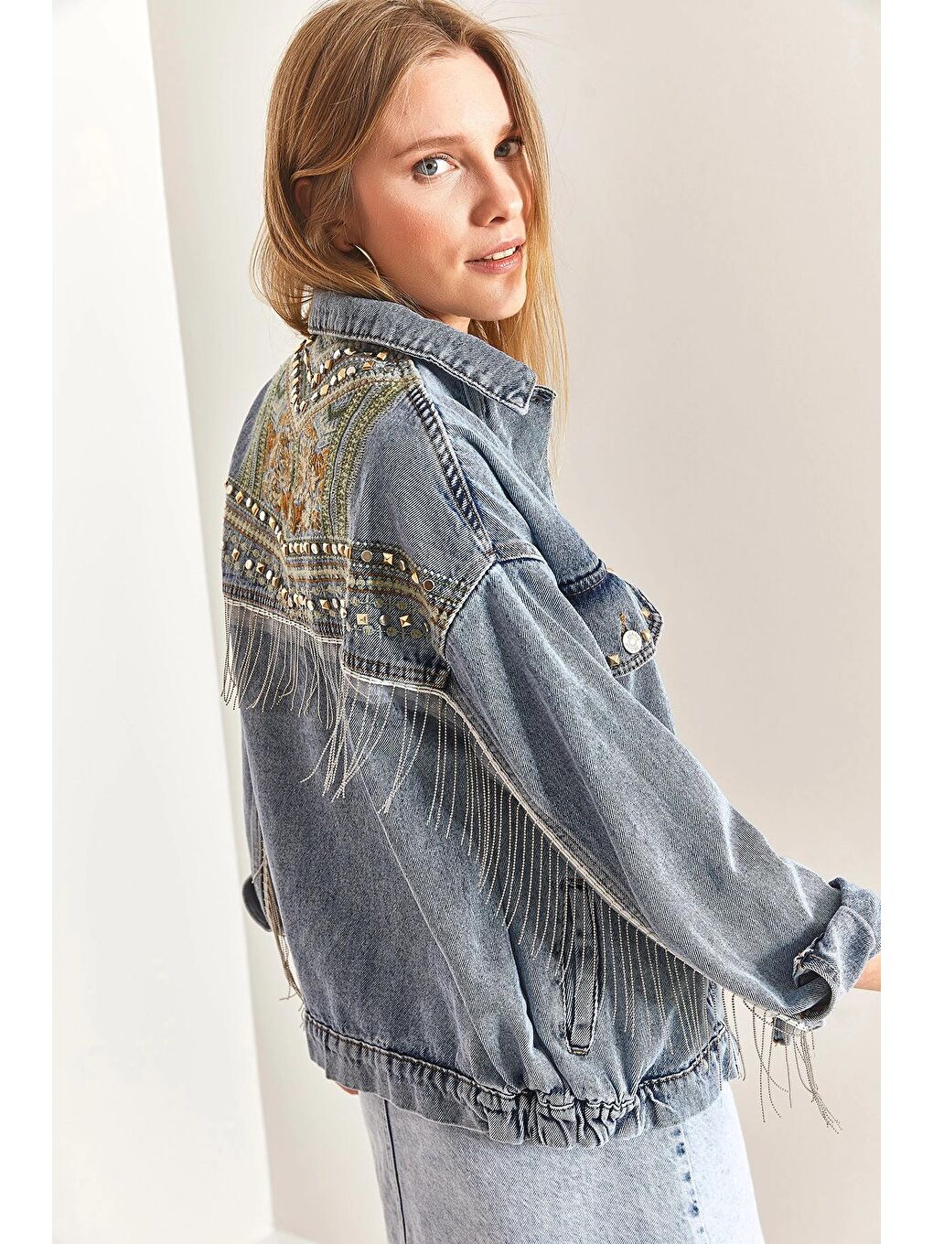 Mavi Kadın Nakışlı Taş İşlemeli Jean Ceket-1