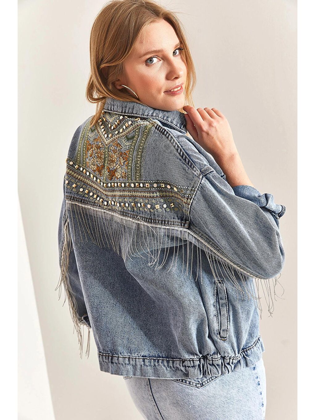 Mavi Kadın Nakışlı Taş İşlemeli Jean Ceket-2