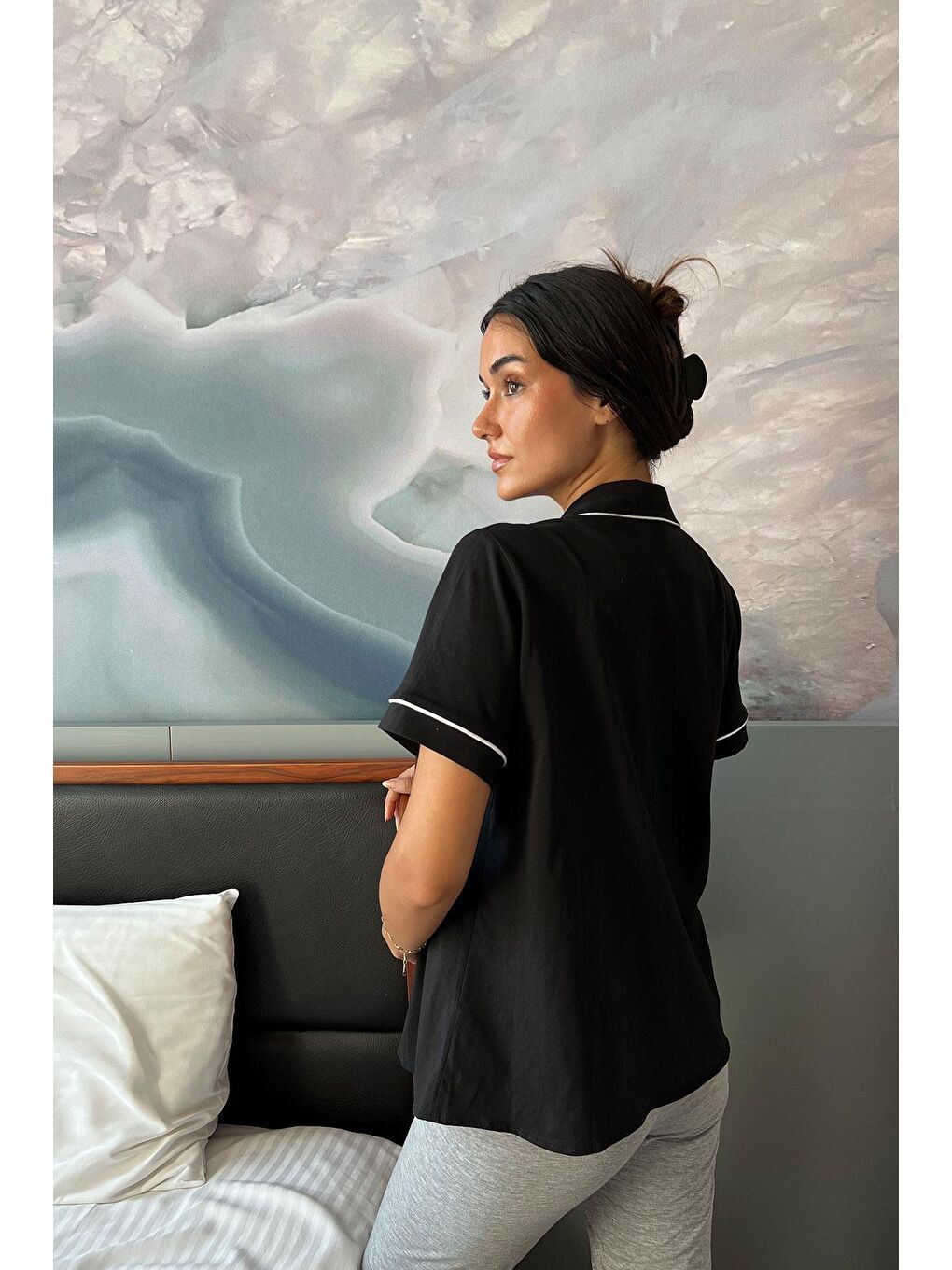 Pamuklu Kısa Kol Siyah Hamile Pijama Üstü-1