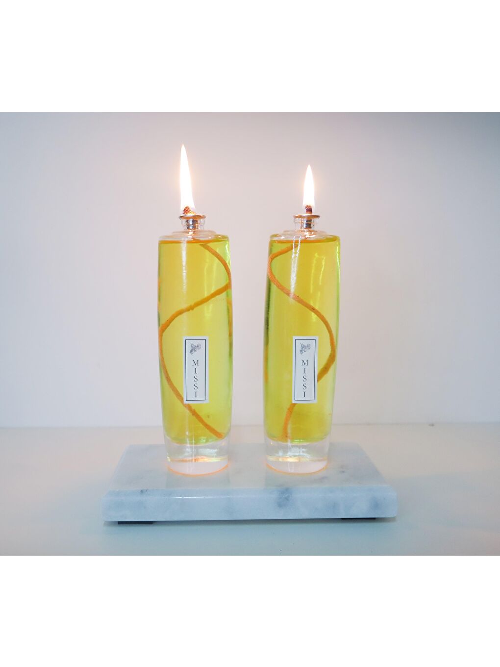 2'li Slimfit Sarı Renk Amber Çiçeği Kokulu Kandil Seti (2X110 ml)