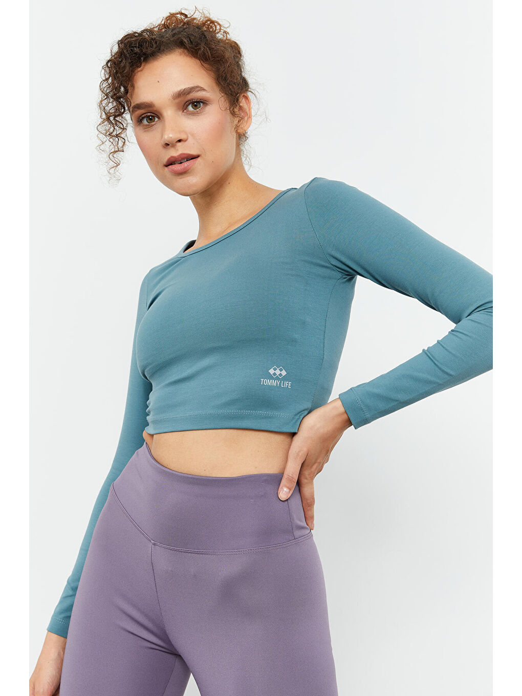 Mint Yeşili Uzun Kollu Dar Kalıp  O Yaka Kadın Crop Top Tişört - 97150-1