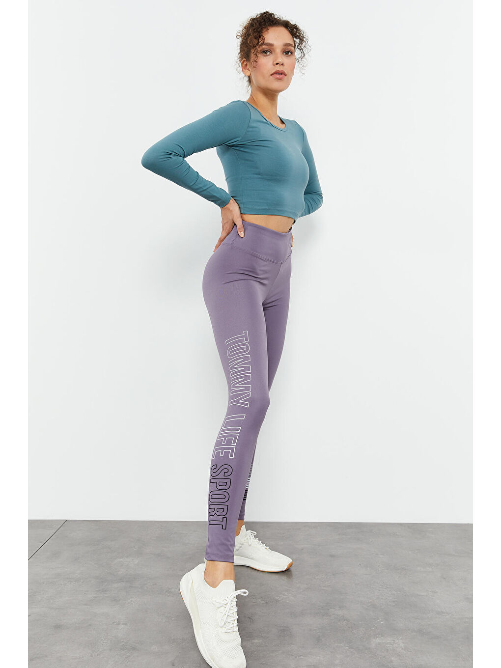 Mint Yeşili Uzun Kollu Dar Kalıp  O Yaka Kadın Crop Top Tişört - 97150-2
