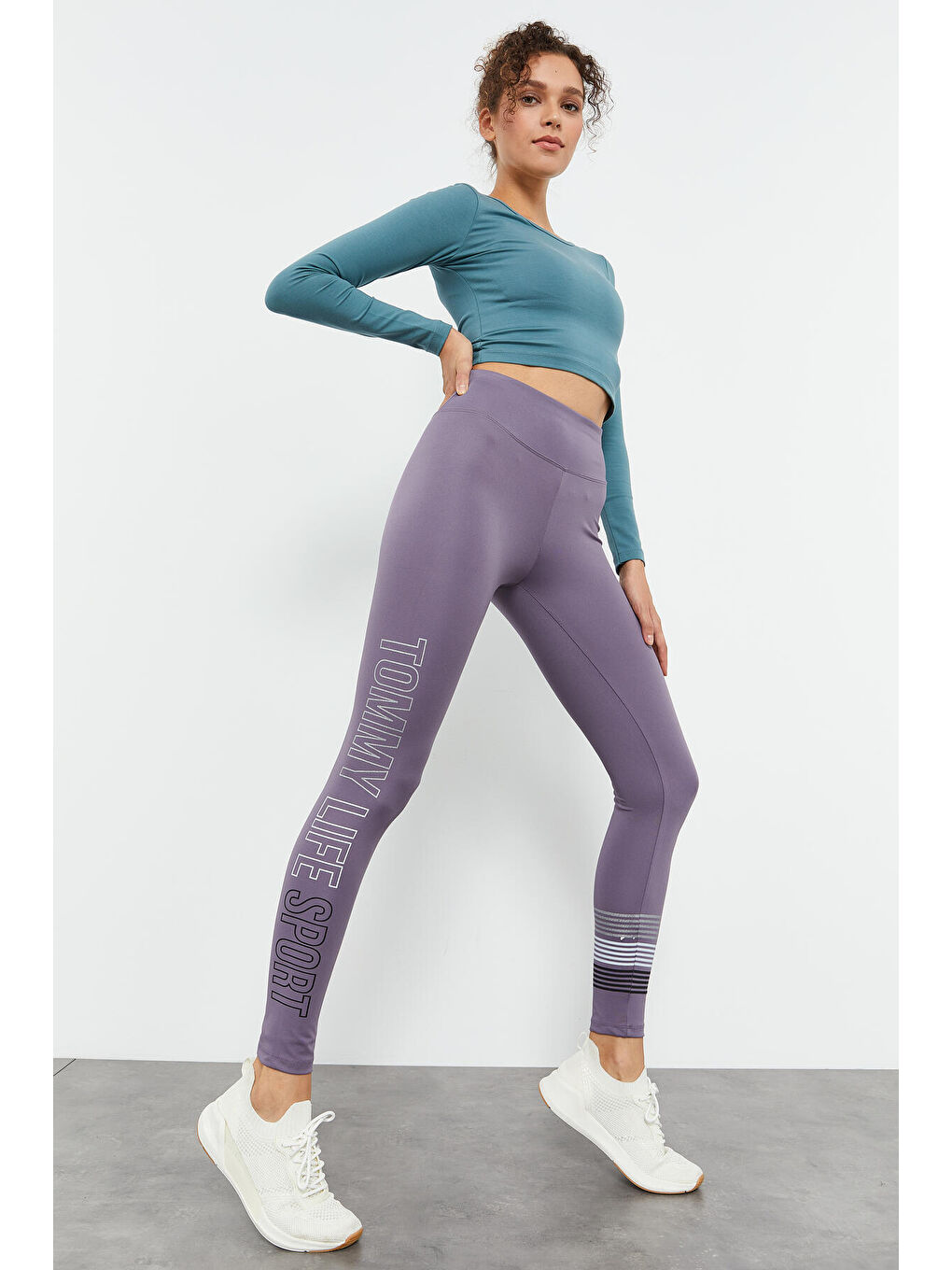 Mint Yeşili Uzun Kollu Dar Kalıp  O Yaka Kadın Crop Top Tişört - 97150-4