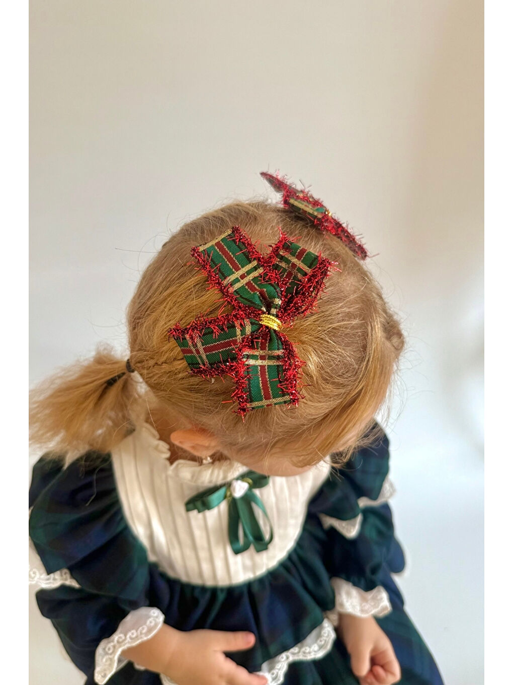 Yeşil Püskül Detaylı Ekose Kız Çocuk Klips Toka-1