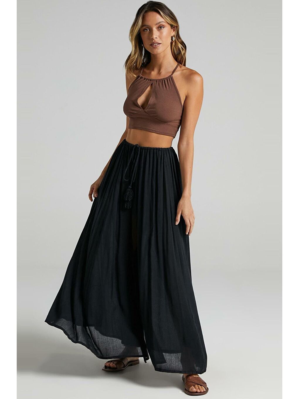 Siyah Beli Lastikli Yırtmaçlı Uzun Kadın Etek Mg2062