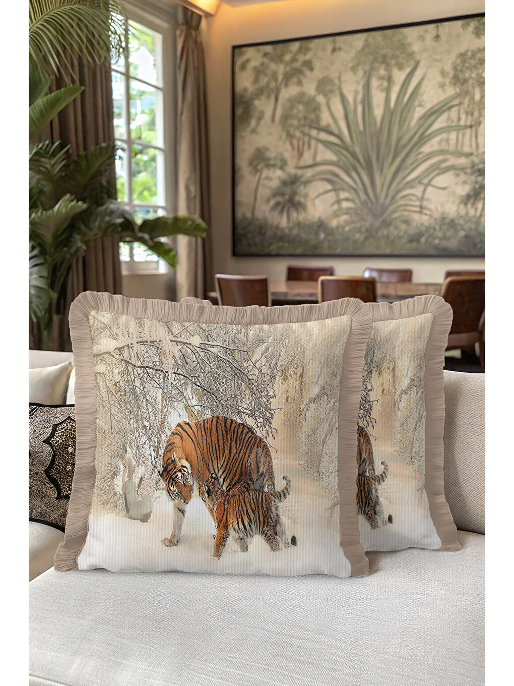 Karışık Vahşi Doğa Kaplan Temalı Saçaklı Yastık Kılıfı - Kış Ormanı Rustik Bej Püsküllü Kırlent Kılıfı-5