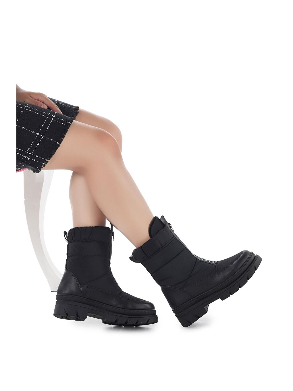 Siyah Fermuarlı Termo Taban Kadın Kar Bot Ayakkabı Fls 09-07-2