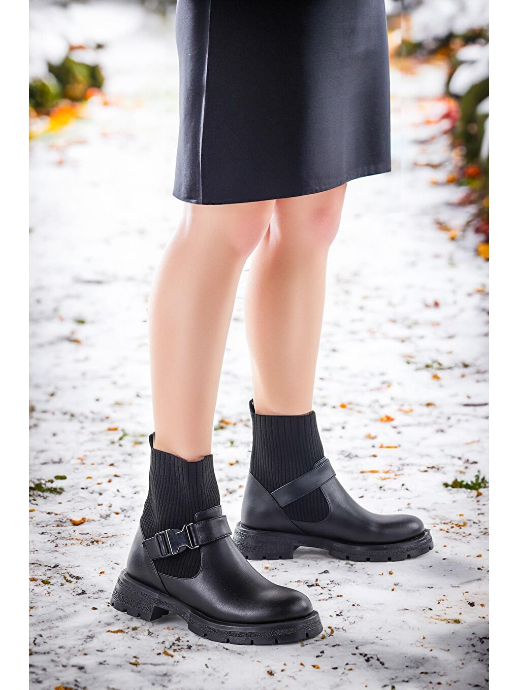 Siyah Cilt Kemerli Termo Taban Kadın Günlük Bot Ayakkabı Fls 05-2006