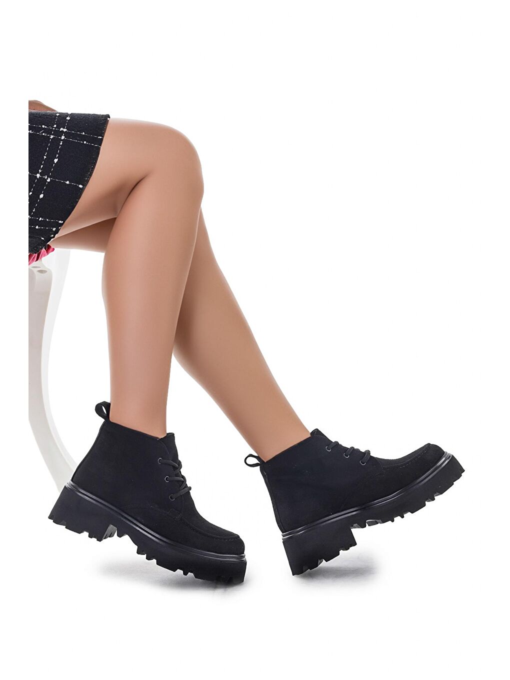 Siyah Süet Bağcıklı Kadın Bot Ayakkabı Fls 52-818-2