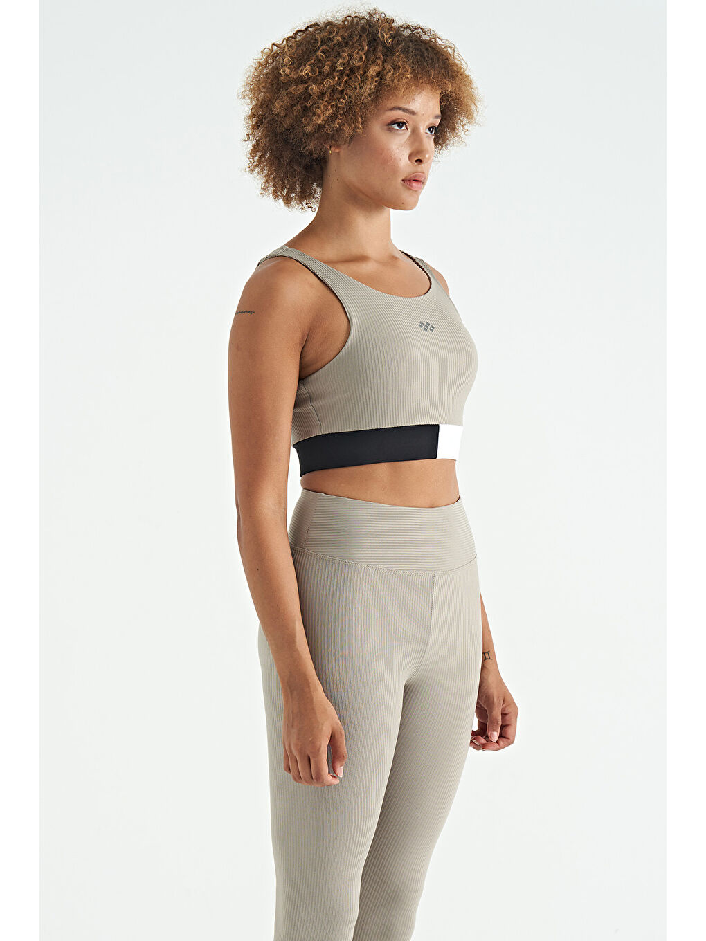 Zeytin Yeşil Renk Bloklu Logo Baskılı Dar Kalıp Fitilli Kadın Büstiyer - 97275-2