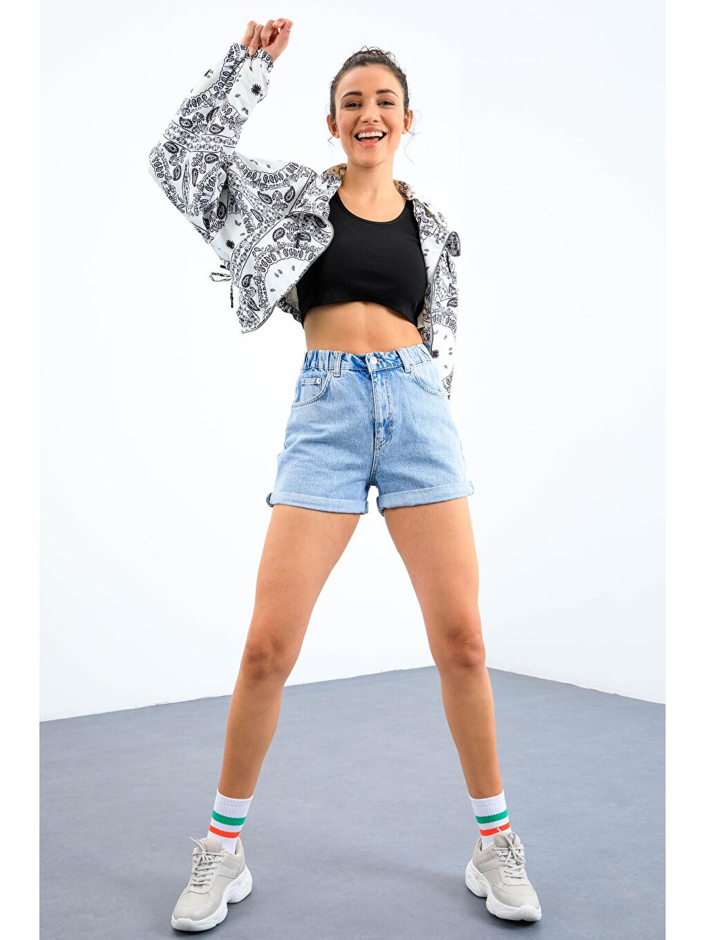 Lacivert Basic Sıfır Kol Dar Kalıp U Yaka Kadın Crop Top Atlet - 97162-2