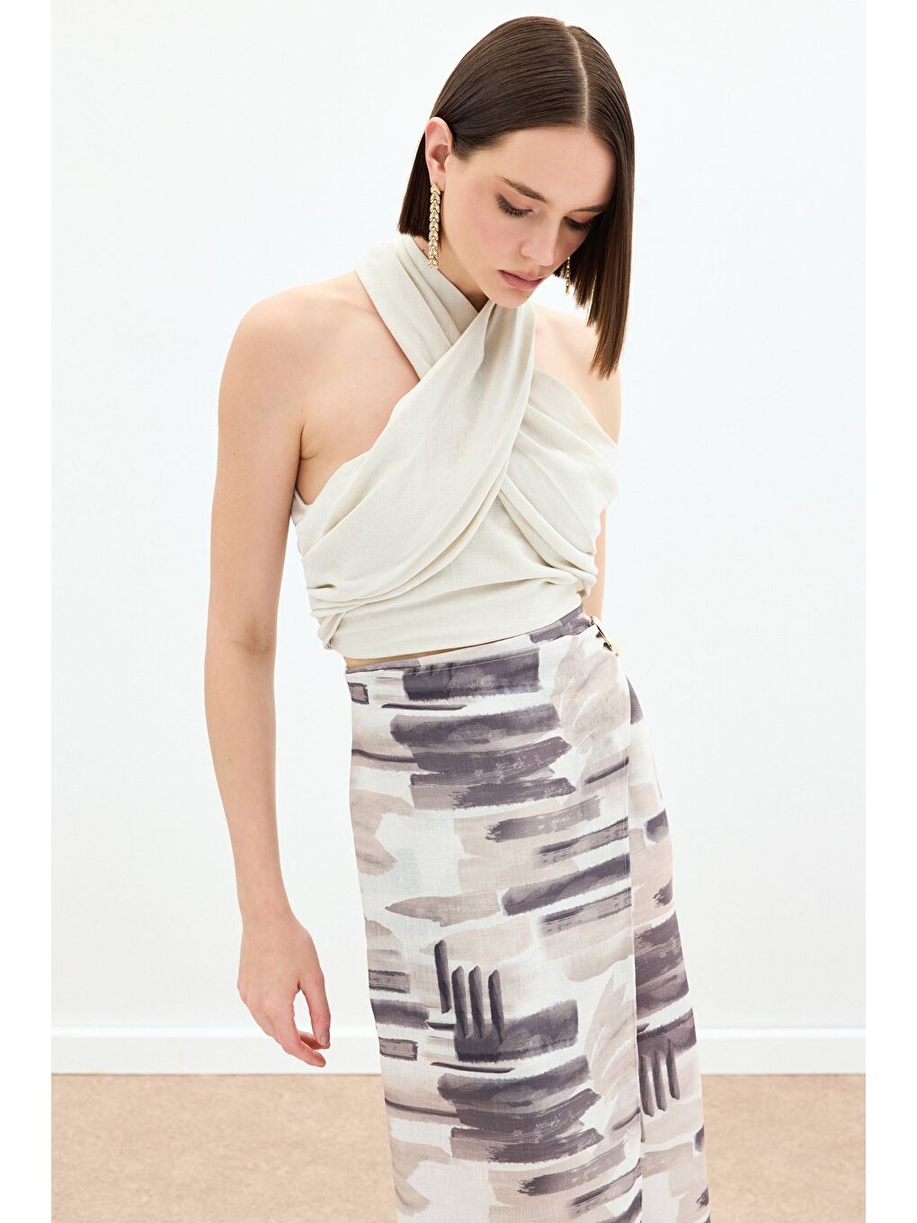 Halter Yaka Keten Crop Bluz - Bej-4