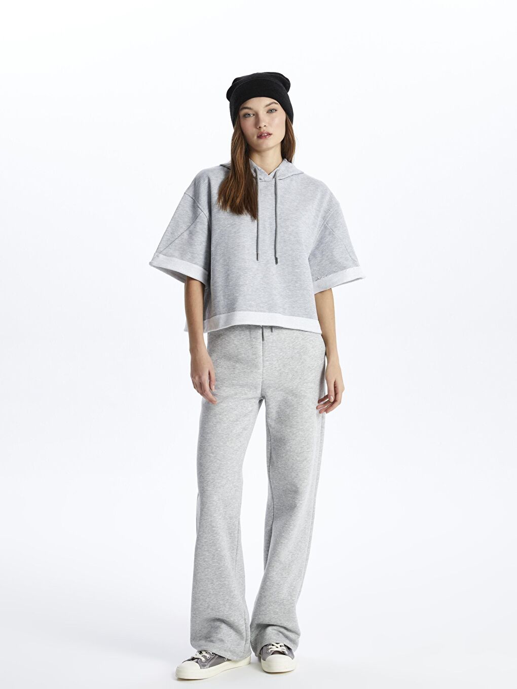 Gri Kapüşonlu Rahat Kalıp Crop Sweatshirt - London-1