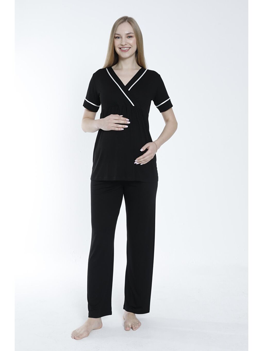 Siyah Sabahlıklı Şerit Detaylı Hamile ve Lohusa Pijama Takımı-3