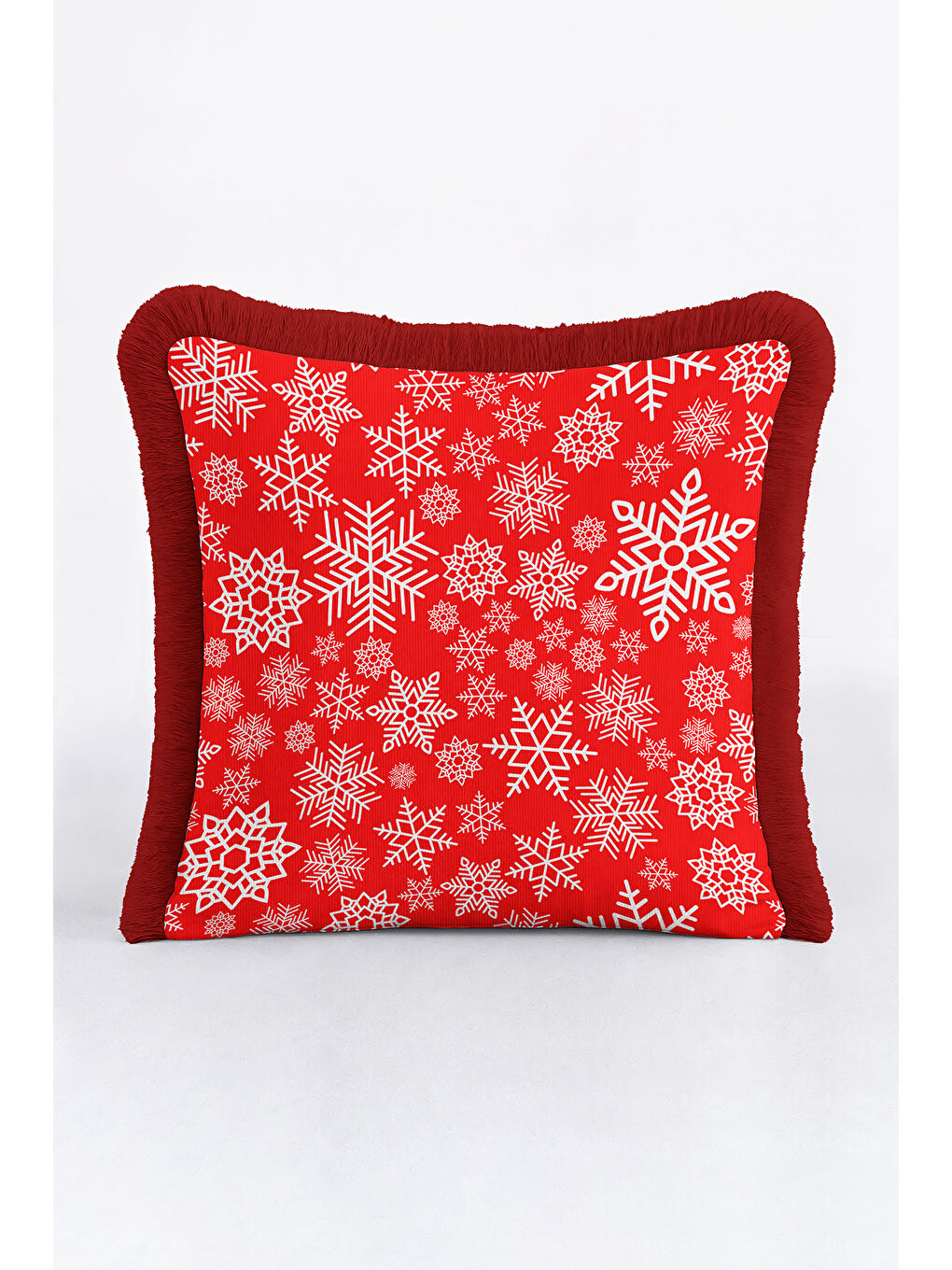 Karışık Yılbaşı Kar Tanesi Motifli Saçaklı Yastık Kılıfı - Kış Temalı Kırmızı Beyaz Püsküllü Kırlent Kılıfı-1