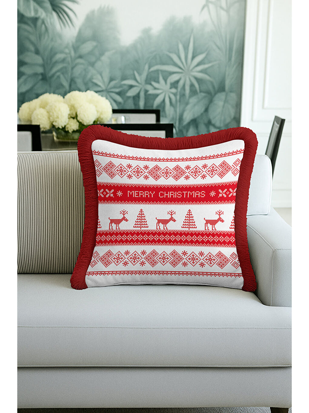 Karışık Nordik Geyik Motifli Saçaklı Yastık Kılıfı - Kırmızı Beyaz Temalı Rustik Püsküllü Kırlent Kılıfı-4