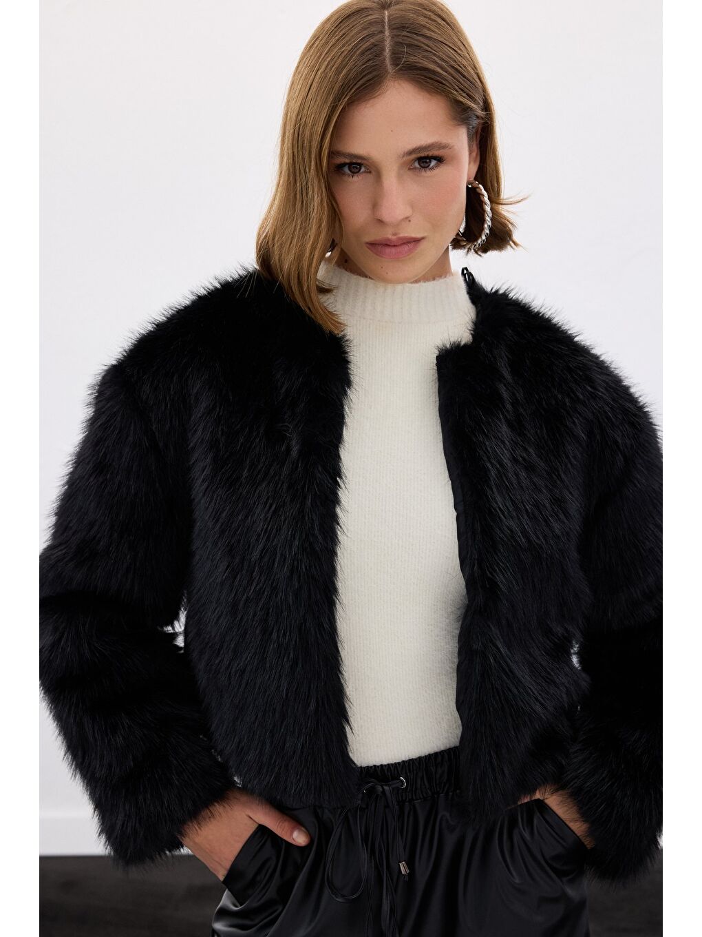 Yakasız Kürk - Siyah-2