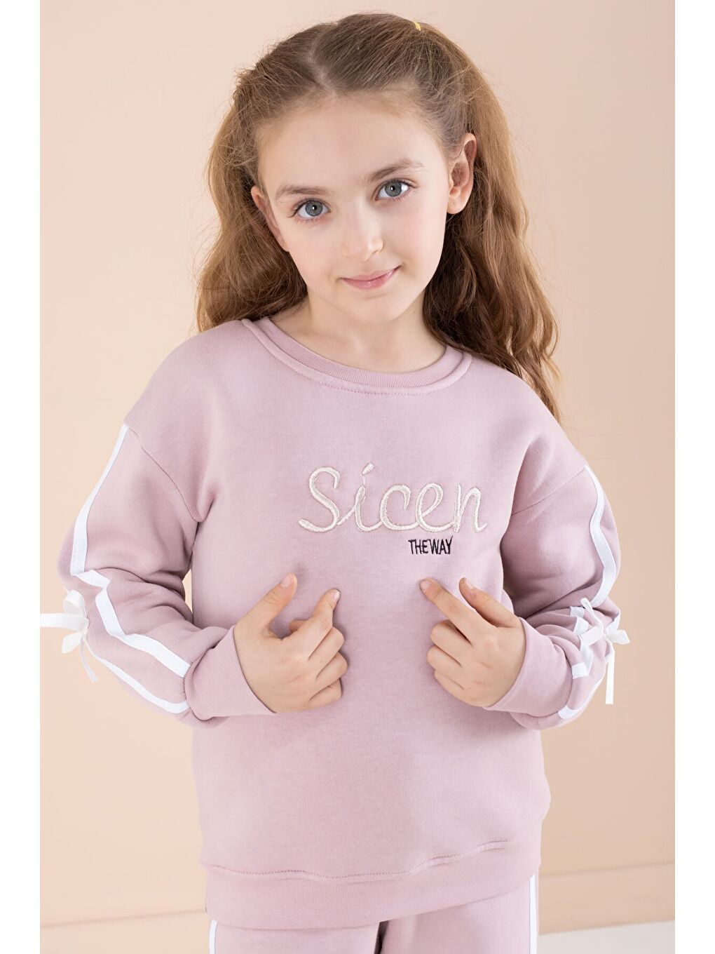 Pembe Somon Yazı Nakışlı Şerit Detaylı Şardonlu Kız Çocuk Eşofman Takımı 23239-1