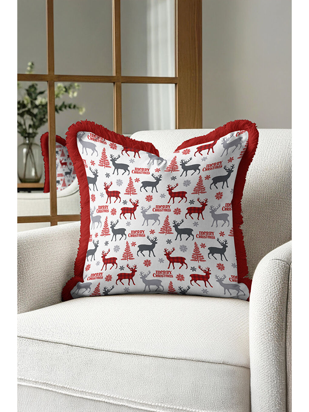 Karışık Geyik Motifli Saçaklı Yastık Kılıfı - Yeni Yıl Temalı Kırmızı Gri Rustik Püsküllü Kırlent Kılıfı