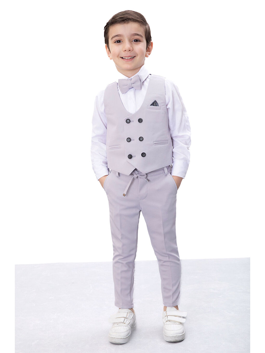 Gri Düğmeli Yelekli Papyonlu Gömlekli Erkek Çocuk 4lü Takım Elbise 20544