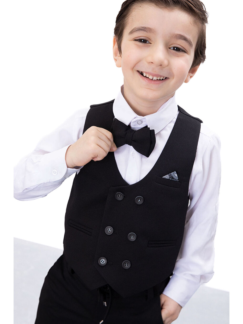 Siyah Düğmeli Yelekli Papyonlu Gömlekli Erkek Çocuk 4lü Takım Elbise 20542-1